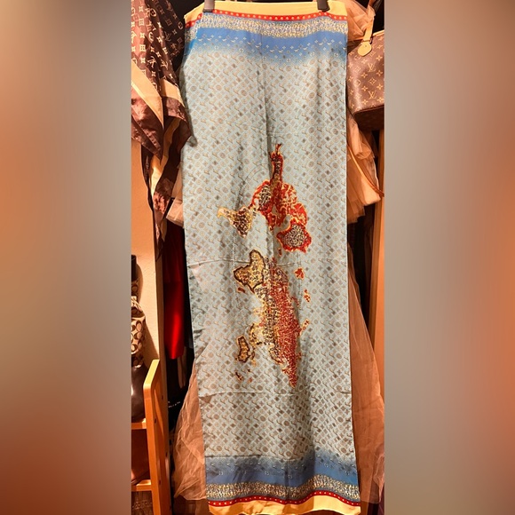 Louis Vuitton Vintage Long Silk Blue and Red Scarf 🤩 - Picture 4 of 7